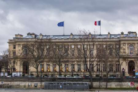 La France appelle à la retenue après les frappes israéliennes en Iran