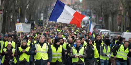 Violences policières : un policier jugé pour avoir éborgné un « gilet jaune » en 2019