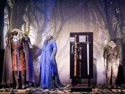 Plus de 2000 objets de Game of Thrones mis aux enchères par Heritage Auctions