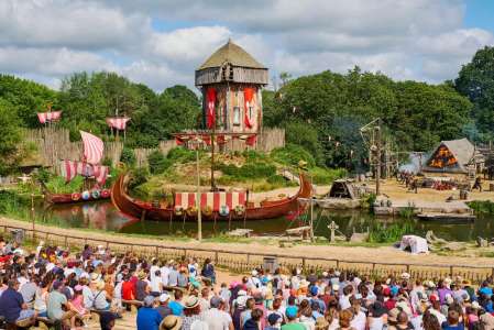 Le Puy du Fou bat un record d’affluence et annonce de grands projets pour 2025