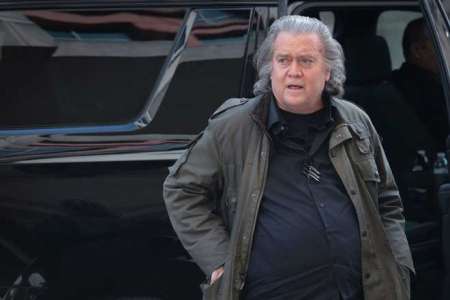 Libéré de prison, Steve Bannon relance la campagne de Trump à une semaine de la présidentielle