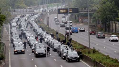  «Taxis furieux : manifestations escargot en Île-de-France, et bientôt dans toute la France ?»