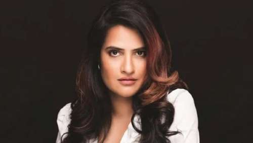 Sona Mohapatra exprime sa déception face à certains acteurs de B-Town qui ne parlent pas couramment l’hindi ;  ‘C’est dommage’