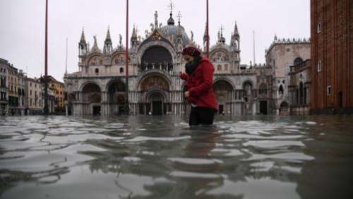 A Venise la basilique Saint-Marc fragilisée par la marée haute historique