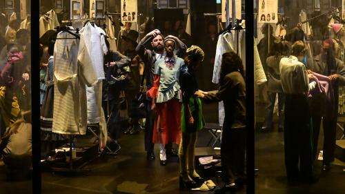 A la Fashion Week de Milan, Gucci dévoile l'envers du décor en montrant les backstages de son show au public