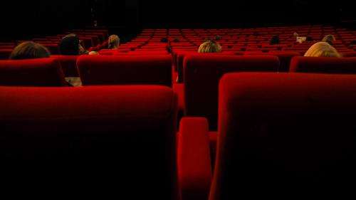 Coronavirus : les cinémas s'adaptent aux distances de sécurité, des petits théâtres restent ouvert