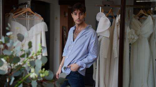 Le créateur Nicolas Montenegro fait le pari de la couture dans son village natal en Espagne
