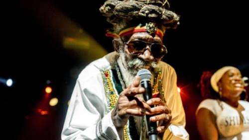 Bunny Wailer, légende du reggae et membre fondateur des Wailers avec Bob Marley, est mort à l'âge de 73 ans