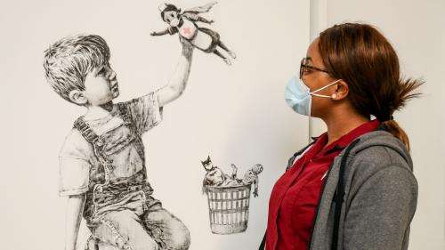 Banksy met en vente l'oeuvre offerte à un hôpital, au profit du système de santé britannique