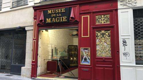 Le Paris insolite. Voyage dans le monde de la prestidigitation aux côtés de Georges Proust, fondateur du Musée de la Magie