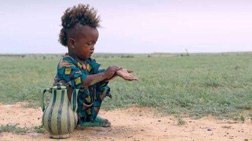 L'actrice Aïssa Maïga filme le quotidien sans eau des femmes peules dans le documentaire 