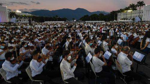 Le record du monde du plus grand orchestre battu au Venezuela avec 8 573 musiciens