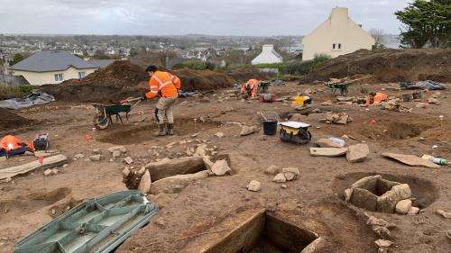 Des fouilles en amont des chantiers : l'archéologie préventive fête vingt ans de découvertes