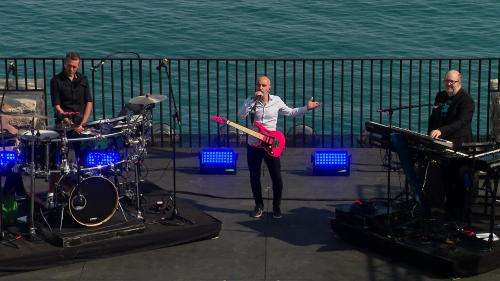 Aldebert met le feu au Théâtre de la Mer de Sète avec deux concerts au profit des enfants malades