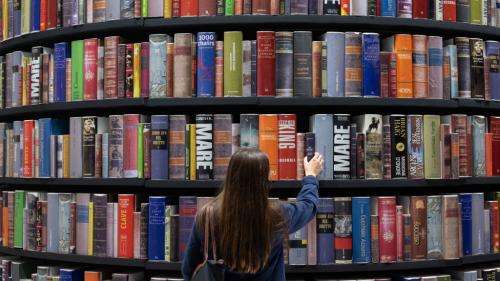 Italie : éditeurs et libraires s'opposent à la suppression du bonus culture pour les jeunes
