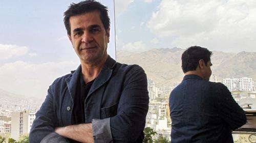 Iran : le cinéaste Jafar Panahi, opposant au régime, a été libéré sous caution après sept mois de prison