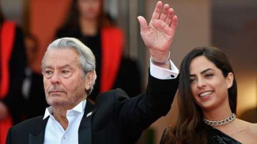 Mort d'Alain Delon : la fille du comédien, Anouchka Delon, s'exprime pour la première fois depuis sa disparition