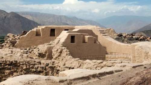 Les ruines d'un temple vieux de 5 000 ans découvertes au Pérou