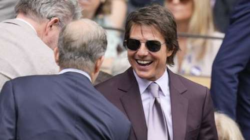 L'acteur américain Tom Cruise nommé chevalier de l'ordre des Arts et des Lettres par la ministre de la Culture Rachida Dati