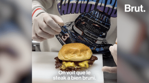 VIDEO. La recette du smash burger par Dumbo