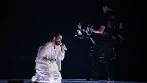 Eurovision 2024 : revivez la prestation de Slimane sur la scène de Malmö avec sa chanson 
