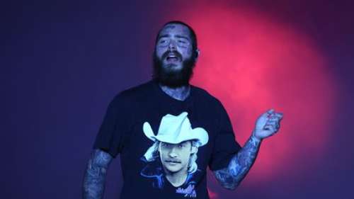 Le rappeur américain Post Malone fait son retour avec la sortie d'un album country évènement