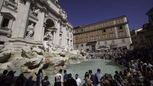 Rome : en rénovation, la célèbre fontaine de Trevi restera ouverte aux visites, mais son accès sera contrôlé