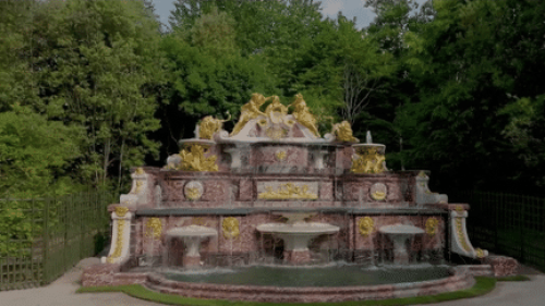 Patrimoine : une fontaine du château de Versailles restaurée