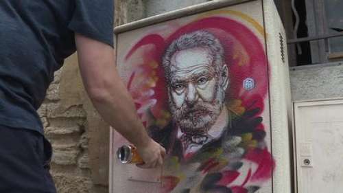Street art :  C215 s’installe à Carpentras et imprime les murs de la ville de son empreinte