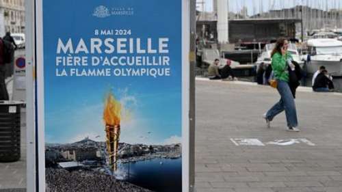 Paris 2024 : le thème musical des Jeux dévoilé à l'arrivée de la flamme à Marseille