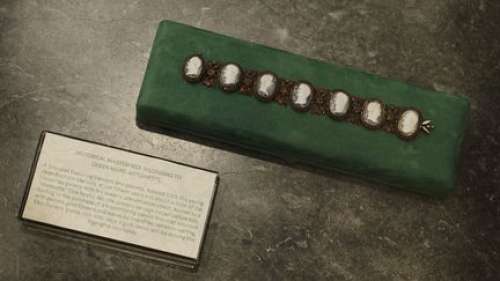 Un bracelet cher à la reine Marie-Antoinette exposé à New York par le joaillier Mellerio