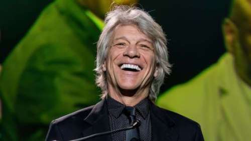 Jon Bon Jovi vole au secours d'une dame en difficulté sur un pont