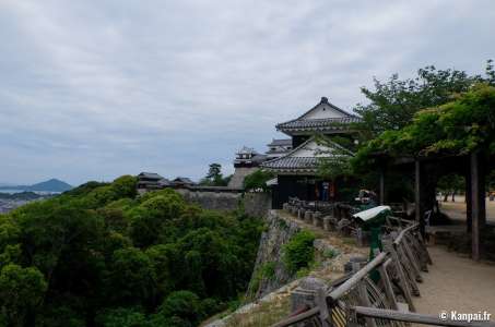 Château de Matsuyama - Le donjon authentique de l’ancienne province d’Iyo