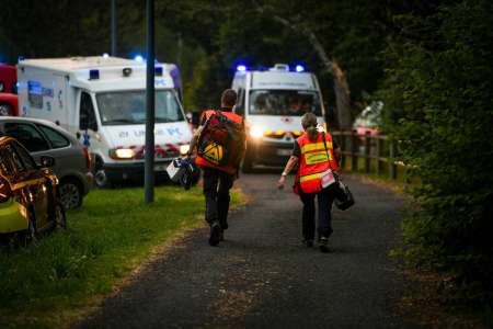 La terrasse de la salle polyvalente s'effondre lors d'un mariage dans le Cantal : un mort et des dizaines de blessés