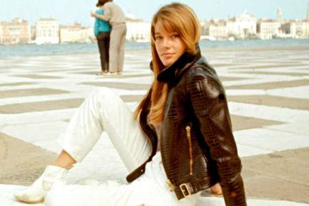 Les stars internationales pleurent Françoise Hardy