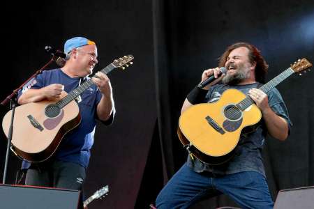 Après une mauvaise blague sur Donald Trump, Tenacious D abandonne sa tournée