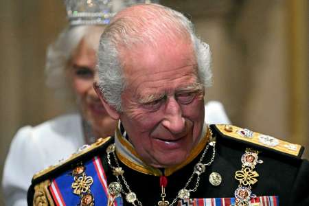 100 millions d’euros en un an : quand Charles III fait fortune grâce à l’éolien