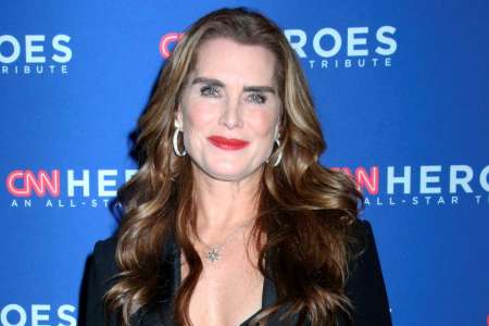 Brooke Shields met aux enchères son jean « iconique » Calvin Klein