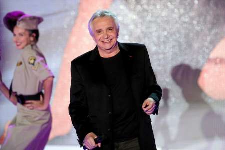 À nouveau grand-père, Michel Sardou n’est pas du style papy gâteau