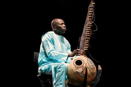 Les griots chantent leur Mali à la Philharmonie de Paris