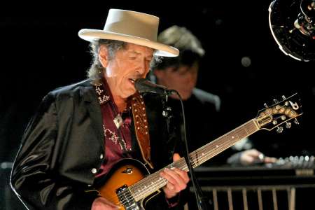 On a vu le concert de Bob Dylan à la Seine musicale, et ça décoiffe