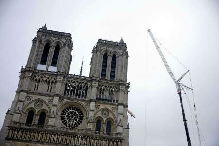 Notre-Dame de Paris, ouvre-toi !