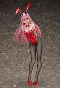 Zero Two remet sa tenue de bunny pour FREEing