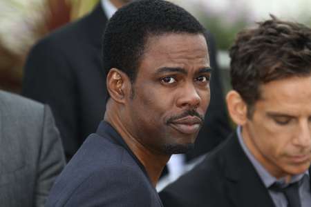 Oscars 2022 : Chris Rock giflé par Will Smith, il en rigole