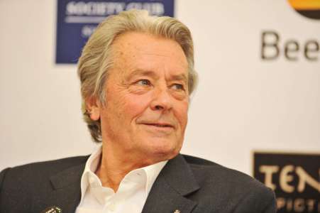 Alain Delon : une proche fait des révélations après sa mort, 