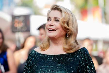 Catherine Deneuve se livre sans détour sur sa relation avec Alain Delon : 