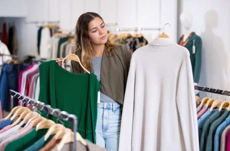 Cette célèbre enseigne de prêt-à-porter change de nom et revient 