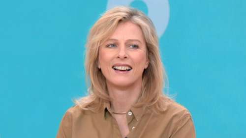 Karin Viard sans détour sur ses premiers ébats intimes, 