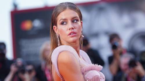 Adèle Exarchopoulos dévoile son intimité avec Léa Seydoux, 