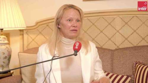 Pamela Anderson se confie : « Je croyais que c’était la fin de ma carrière » (VIDÉO)